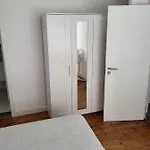 Zena Лиссабон