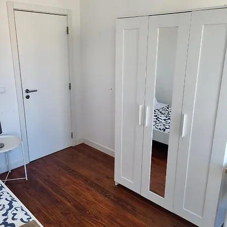 Zena Guest house